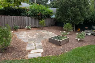 2741 Lincolnwood Dr, Evanston, IL 60201 - Photo 28