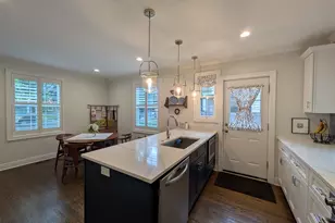 2741 Lincolnwood Dr, Evanston, IL 60201 - Photo 12