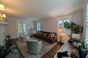 2741 Lincolnwood Dr, Evanston, IL 60201 - Photo 2