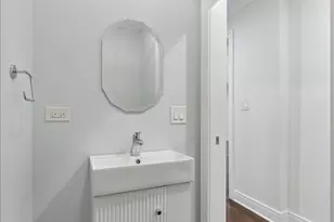 2741 Lincolnwood Dr, Evanston, IL 60201 - Photo 16