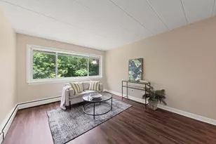 1307 College Ave, Wheaton, IL 60187 - Photo 8