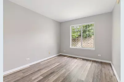 3010 Ronan Drive, Lake in the Hills, IL 60156 - Photo 12