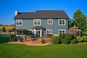 5243 Greenshire Cir, Lake in the Hills, IL 60156 - Photo 32