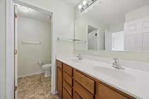 506 Majestic Ln, Oswego, IL 60543 - Photo 12