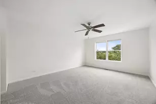 506 Majestic Ln, Oswego, IL 60543 - Photo 10