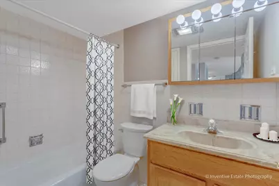 5300 Walnut Avenue #22B, Downers Grove, IL 60515 - Photo 10