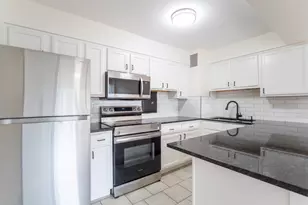 6030 N Sheridan Rd, Chicago, IL 60660 - Photo 4