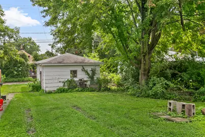1716 N Hickory Street, Crest Hill, IL 60403 - Photo 2