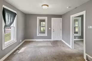 1716 N Hickory St, Crest Hill, IL 60403 - Photo 6