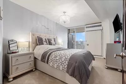 300 N State Street #3206, Chicago, IL 60654 - Photo 12