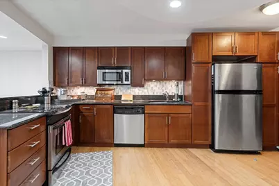 300 N State Street #3206, Chicago, IL 60654 - Photo 4
