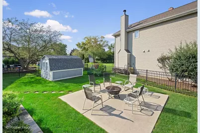 575 Adare Road, Bartlett, IL 60103 - Photo 32