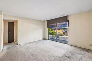 4833 W 109th St, Oak Lawn, IL 60453 - Photo 2