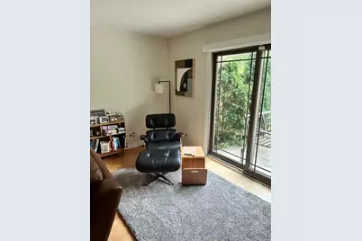 105 Astoria Way, Park Ridge, IL 60068 - Photo 2