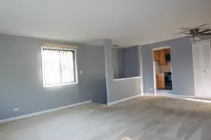 34 N Salem Dr, Schaumburg, IL 60194 - Photo 2