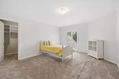 1070 Sir William Lane, Lake Forest, IL 60045 - Photo 22