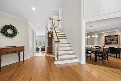 1070 Sir William Lane, Lake Forest, IL 60045 - Photo 4