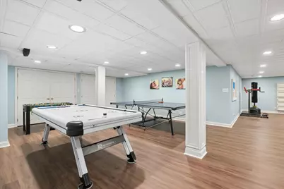 1070 Sir William Lane, Lake Forest, IL 60045 - Photo 28