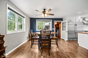 101 W Riverdale Dr, Clifton, IL 60927 - Photo 2