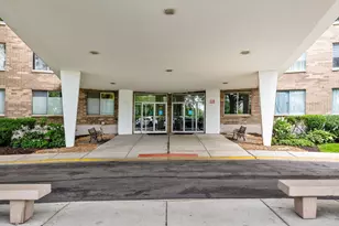 [Address not provided], Chicago, IL 60645 - Photo 2