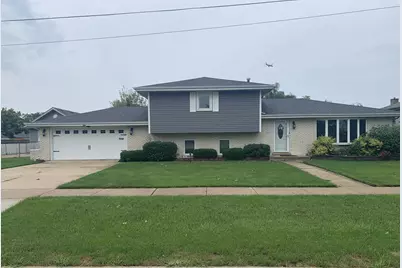 7040 W 82nd Street, Burbank, IL 60459 - Photo 1
