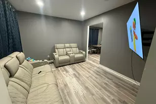 35 W 108th Pl, Chicago, IL 60628 - Photo 10