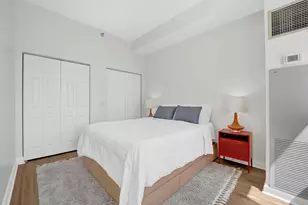 8 W Monroe St, Chicago, IL 60603 - Photo 16