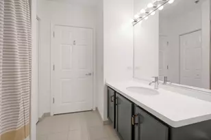 8 W Monroe St, Chicago, IL 60603 - Photo 22
