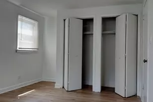 7910 S Muskegon Ave, Chicago, IL 60617 - Photo 6