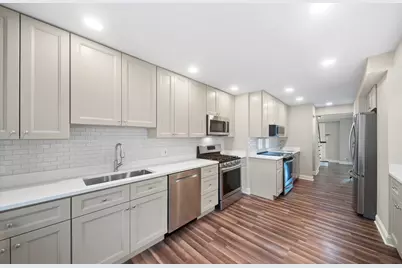 6711 N Monticello Avenue, Lincolnwood, IL 60712 - Photo 4