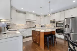 4517 Sherwood Ave, Downers Grove, IL 60515 - Photo 10