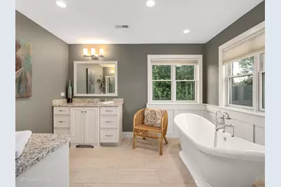 4517 Sherwood Avenue, Downers Grove, IL 60515 - Photo 24
