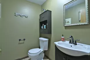 21725 118th St, Bristol, WI 53104 - Photo 18