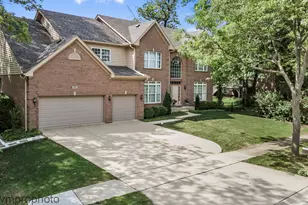 591 W Rosiland Dr, Palatine, IL 60074 - Photo 2