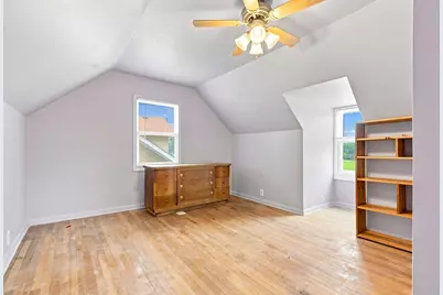 132 S Weston Avenue, Elgin, IL 60123 - Photo 20