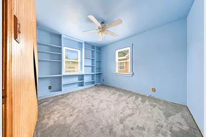 132 S Weston Avenue, Elgin, IL 60123 - Photo 14