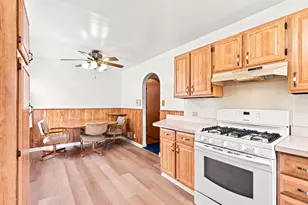 132 S Weston Ave, Elgin, IL 60123 - Photo 4