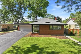 188 W Kathleen Dr, Park Ridge, IL 60068 - Photo 4