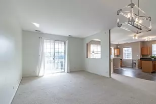 200 Rosehall Dr, Lake Zurich, IL 60047 - Photo 4