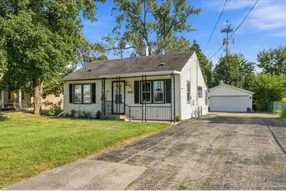 647 E Prairie Avenue, Lombard, IL 60148 - Photo 2