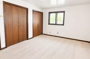 715 E 193rd Pl, Glenwood, IL 60425 - Photo 14