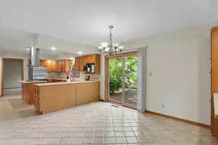 2918 Robeson Park Dr, Champaign, IL 61822 - Photo 16