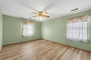 2918 Robeson Park Dr, Champaign, IL 61822 - Photo 26