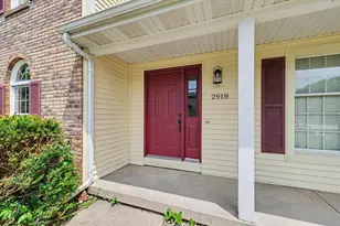 2918 Robeson Park Dr, Champaign, IL 61822 - Photo 4