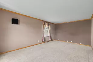 2918 Robeson Park Dr, Champaign, IL 61822 - Photo 6