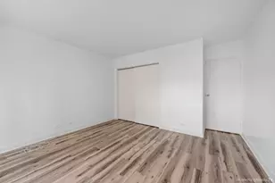 3900 N Lake Shore Dr, Chicago, IL 60613 - Photo 12