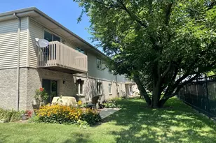 184 Saenz Ln, Joliet, IL 60436 - Photo 12