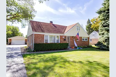 9627 Castello Avenue, Melrose Park, IL 60164 - Photo 2