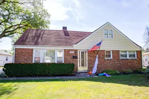 9627 Castello Ave, Melrose Park, IL 60164 - Photo 1