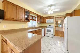 801 S See-Gwun Ave, Mount Prospect, IL 60056 - Photo 16